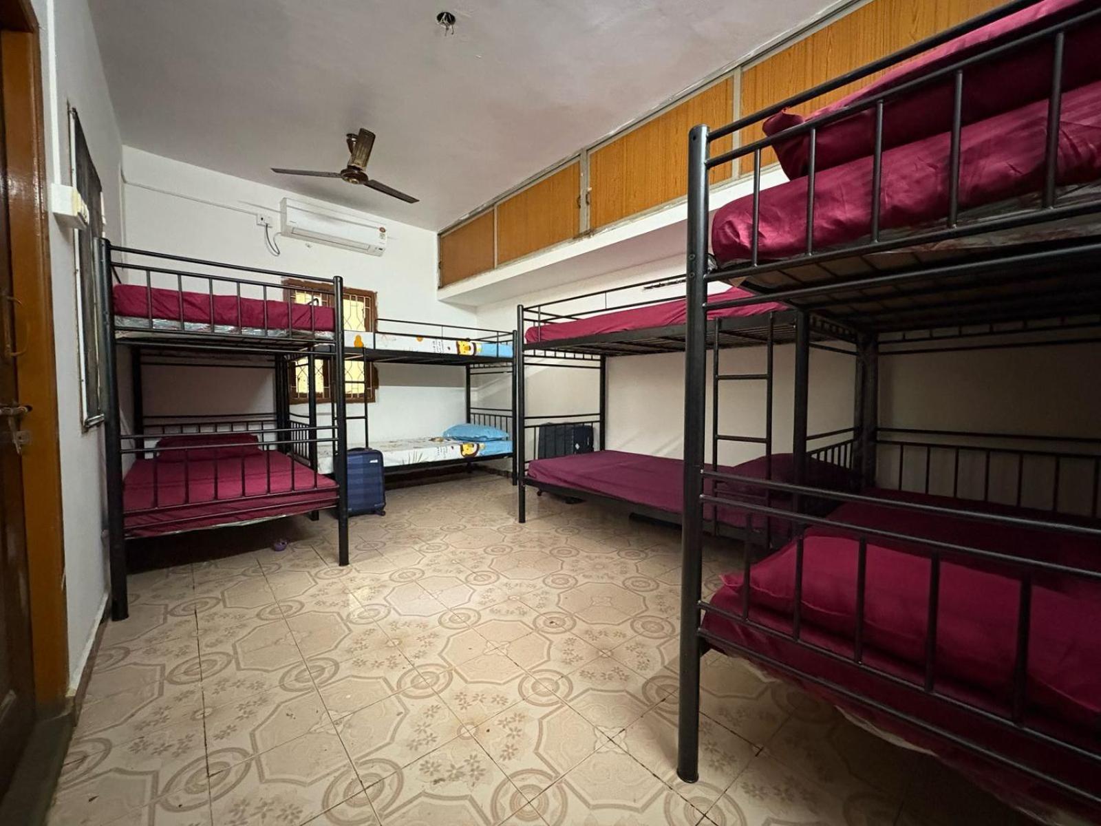 Hostel Madras Экстерьер фото