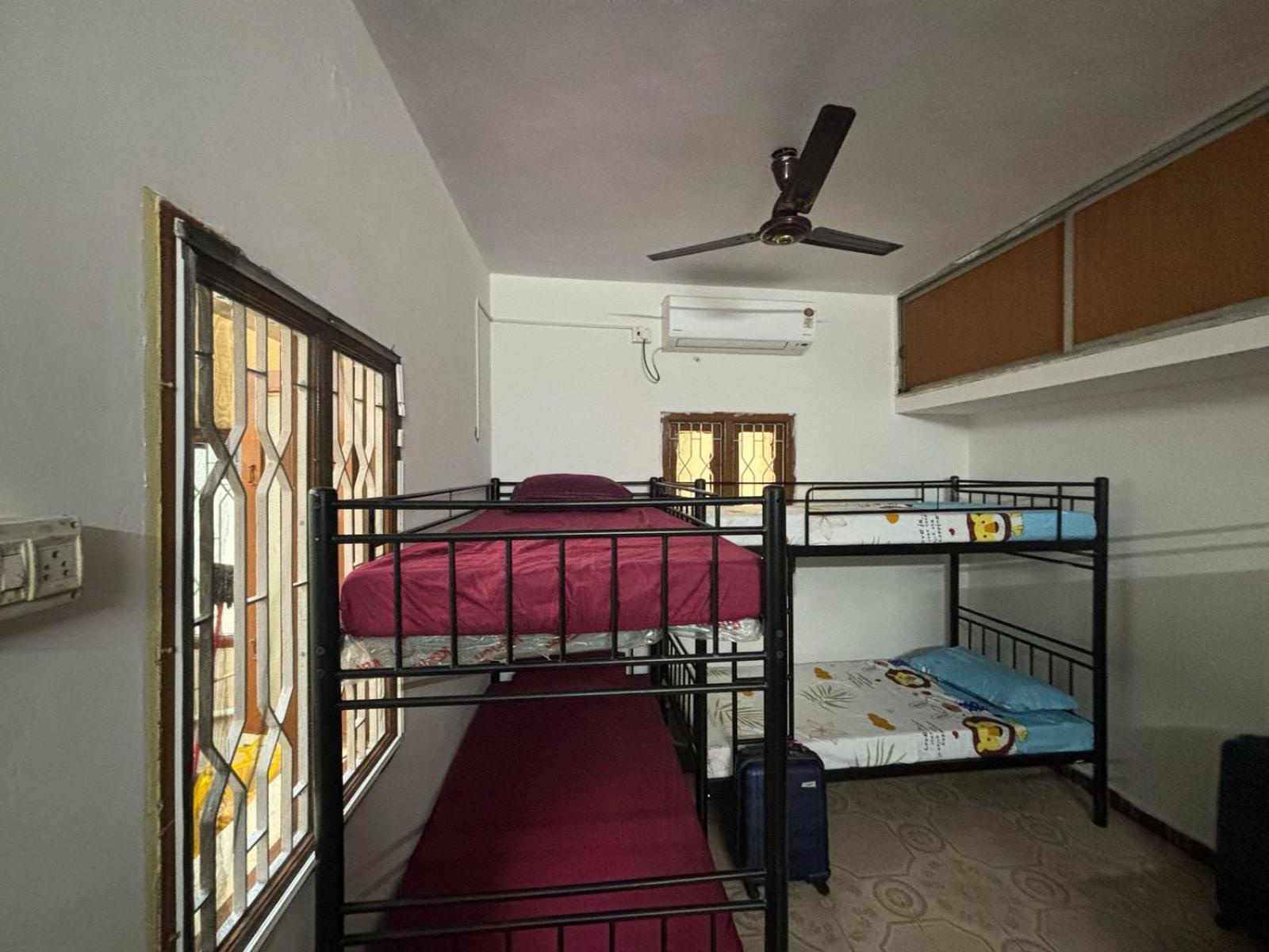Hostel Madras Экстерьер фото